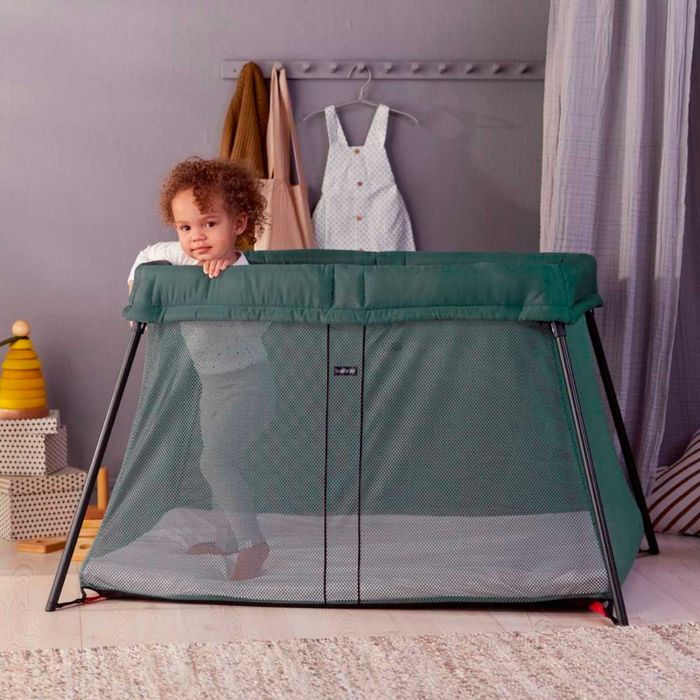 Манеж-кровать BabyBjorn Light