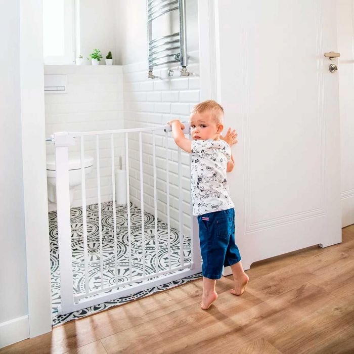 Універсальна захисна огорожа BabyOno 943 Безпечний будинок