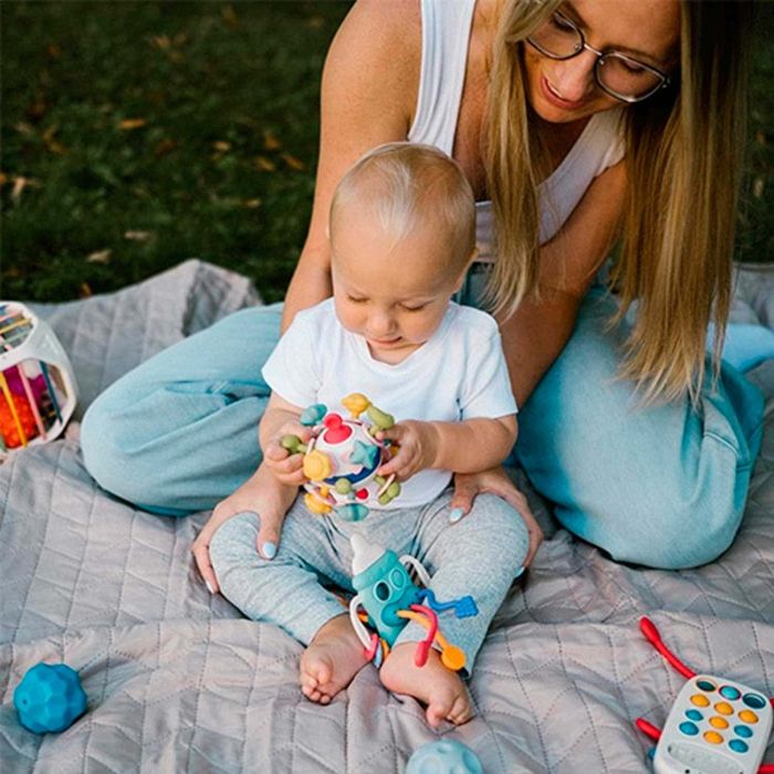 Іграшка сенсорна з прорізувачем Зоряна куля Babyono 1585