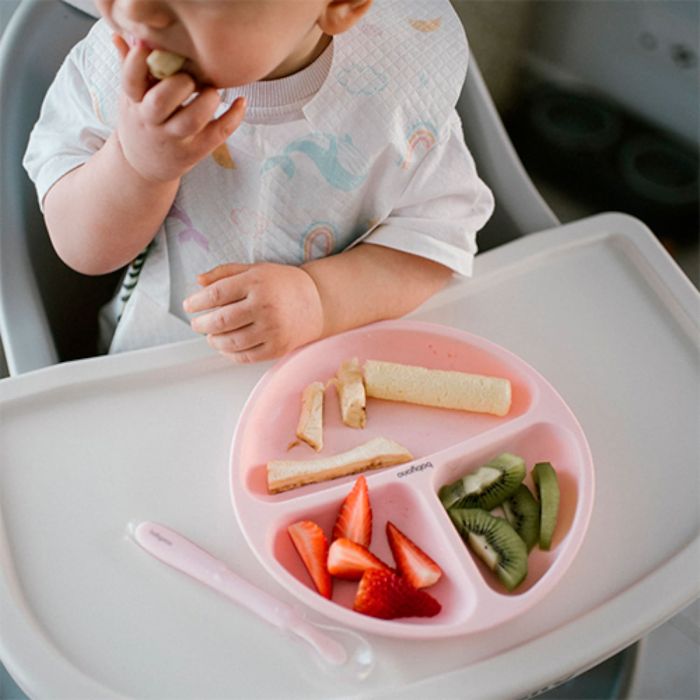 Детская силиконовая тарелка с тремя секциями BabyOno Детская силиконовая тарелка с тремя секциями BabyOno