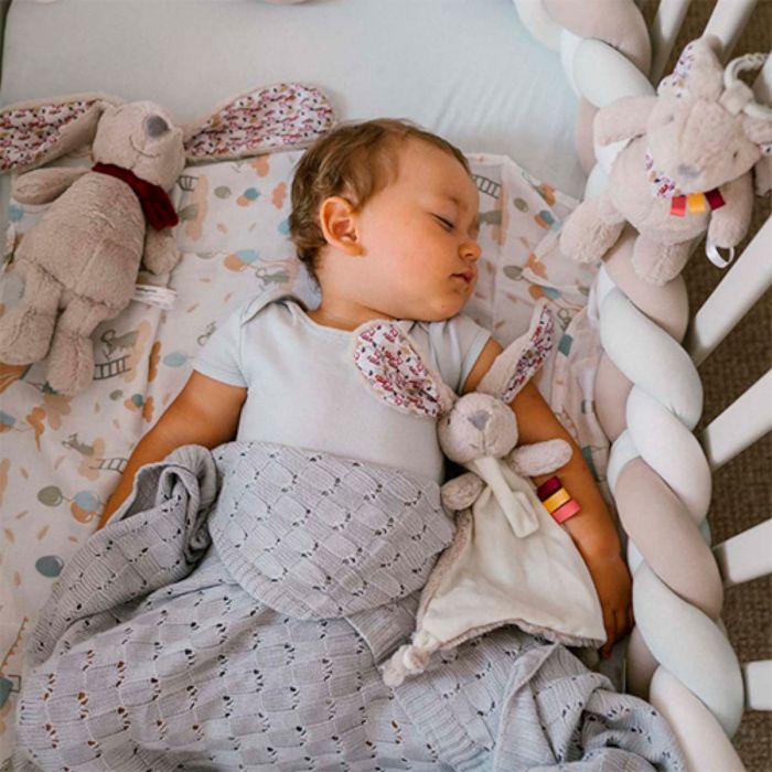 Игрушка-обнимашка Кролик Милли BabyOno 1527 с держателем для пустышки