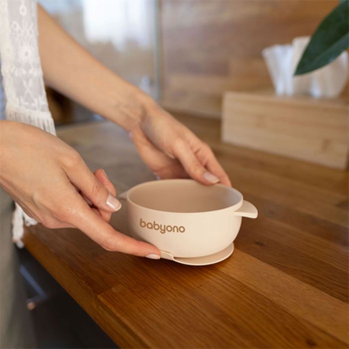 Детская силиконовая миска с присоской и крышкой BabyOno Детская силиконовая миска с присоской и крышкой BabyOno