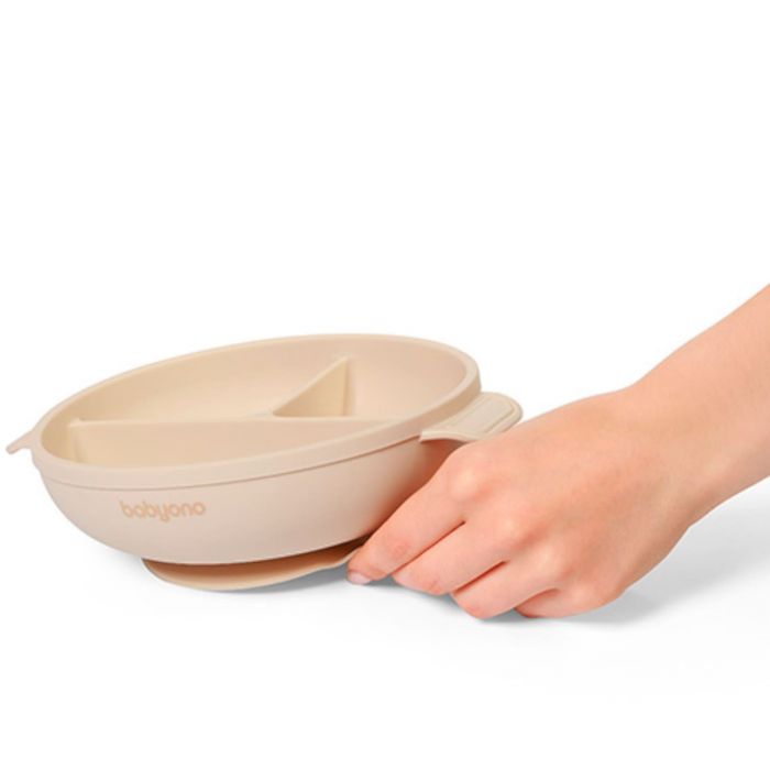 Детская силиконовая тарелка с присоской и крышкой BabyOno Детская силиконовая тарелка с присоской и крышкой BabyOno