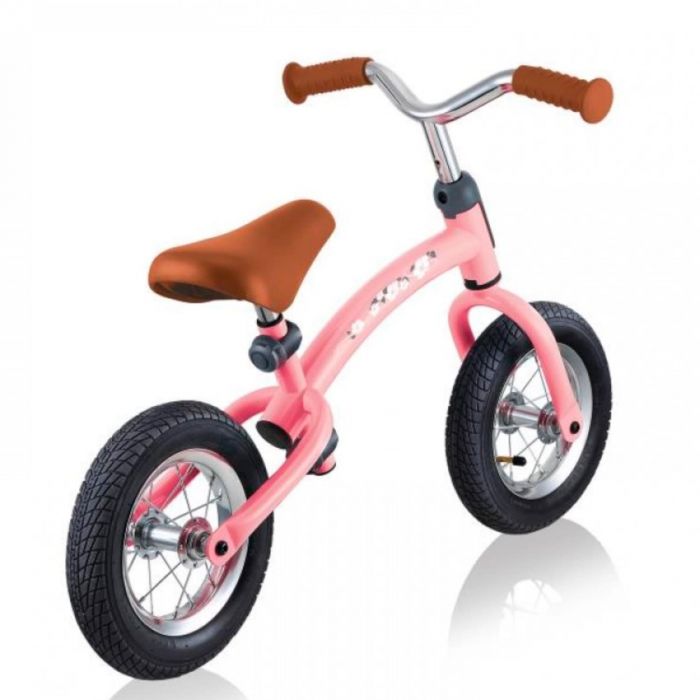 Беговел с надувными колесами Globber Go Bike Air