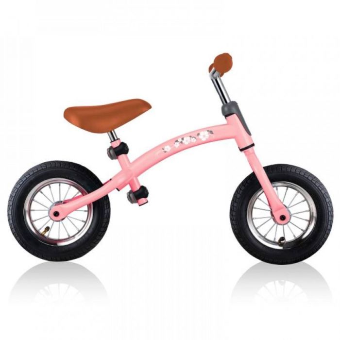 Беговел с надувными колесами Globber Go Bike Air
