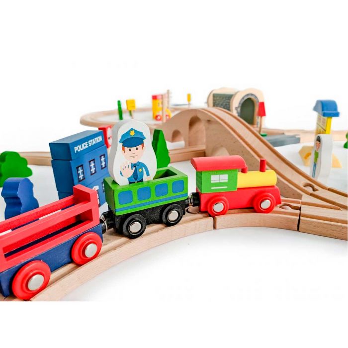 Деревянная железная дорога на батарейках EcoToys HM015147 69 элементов