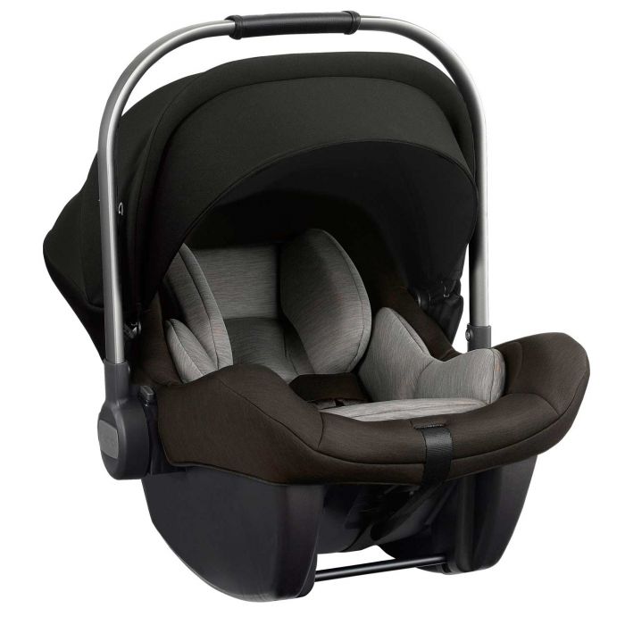 Автокрісло Nuna Pipa Light (0–13 кг) з базою Isofix