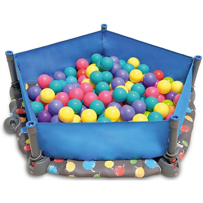 Игровой центр–батут с шариками Smart Trike Trampoline 3 в 1