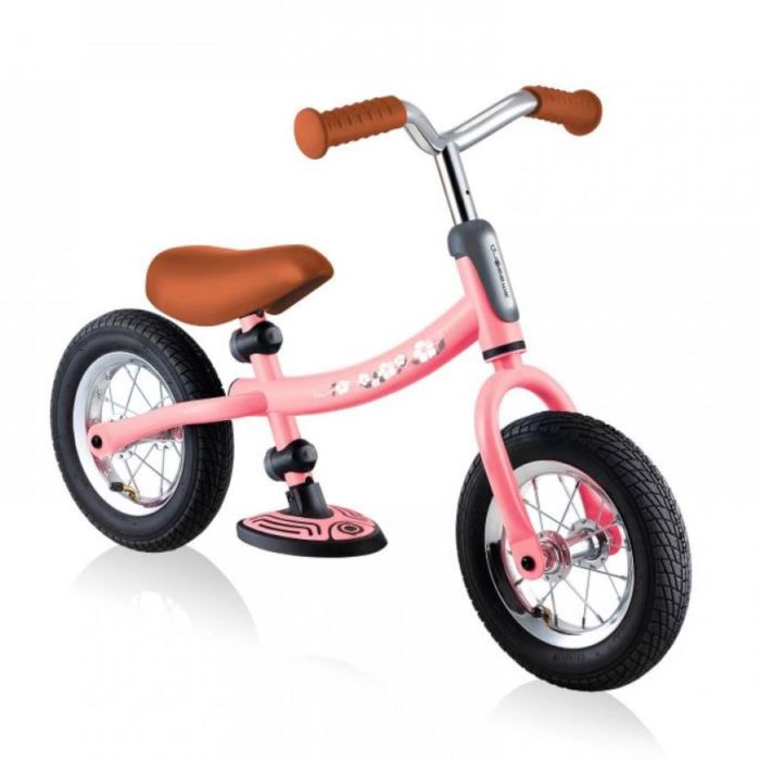 Беговел с надувными колесами Globber Go Bike Air